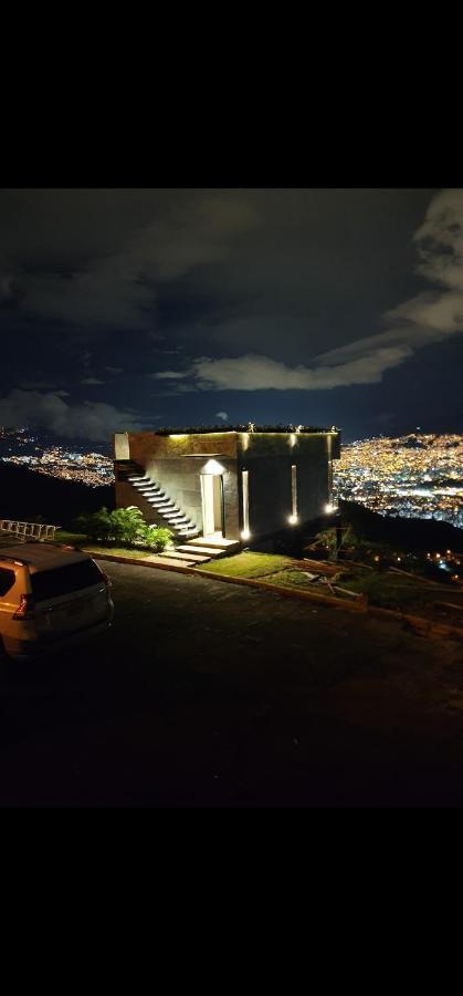 La Casa En El Aire Villa Medellín Exterior foto